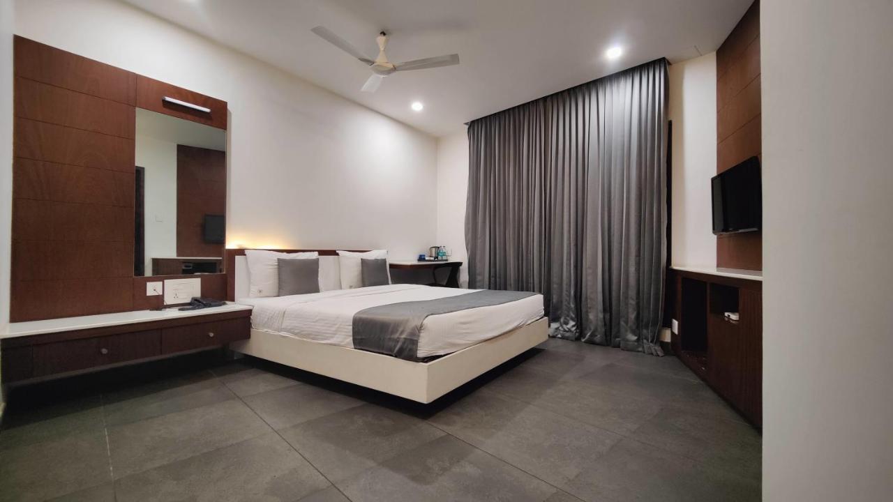 Brahma The Hotel Салтэн-Батери Экстерьер фото